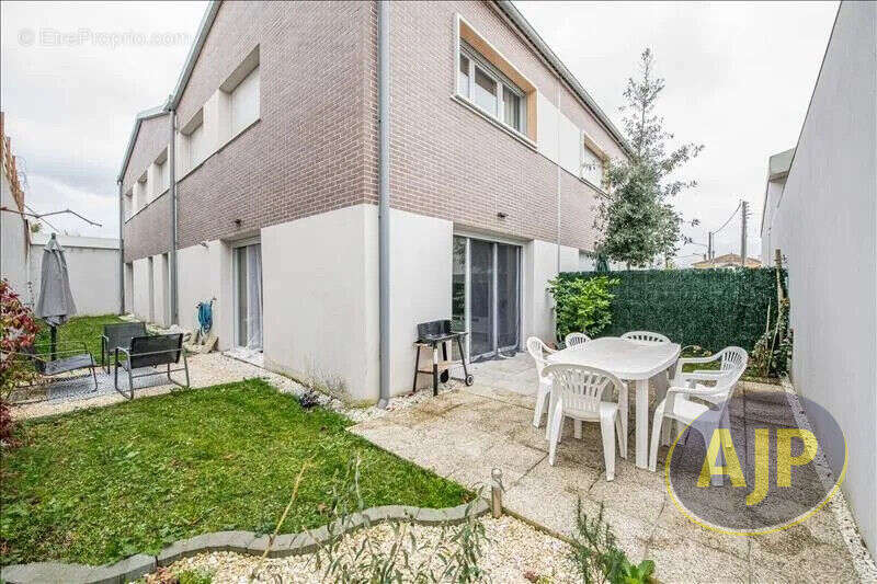 Appartement à PESSAC