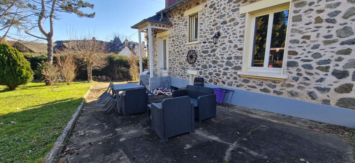 Maison à LUBERSAC