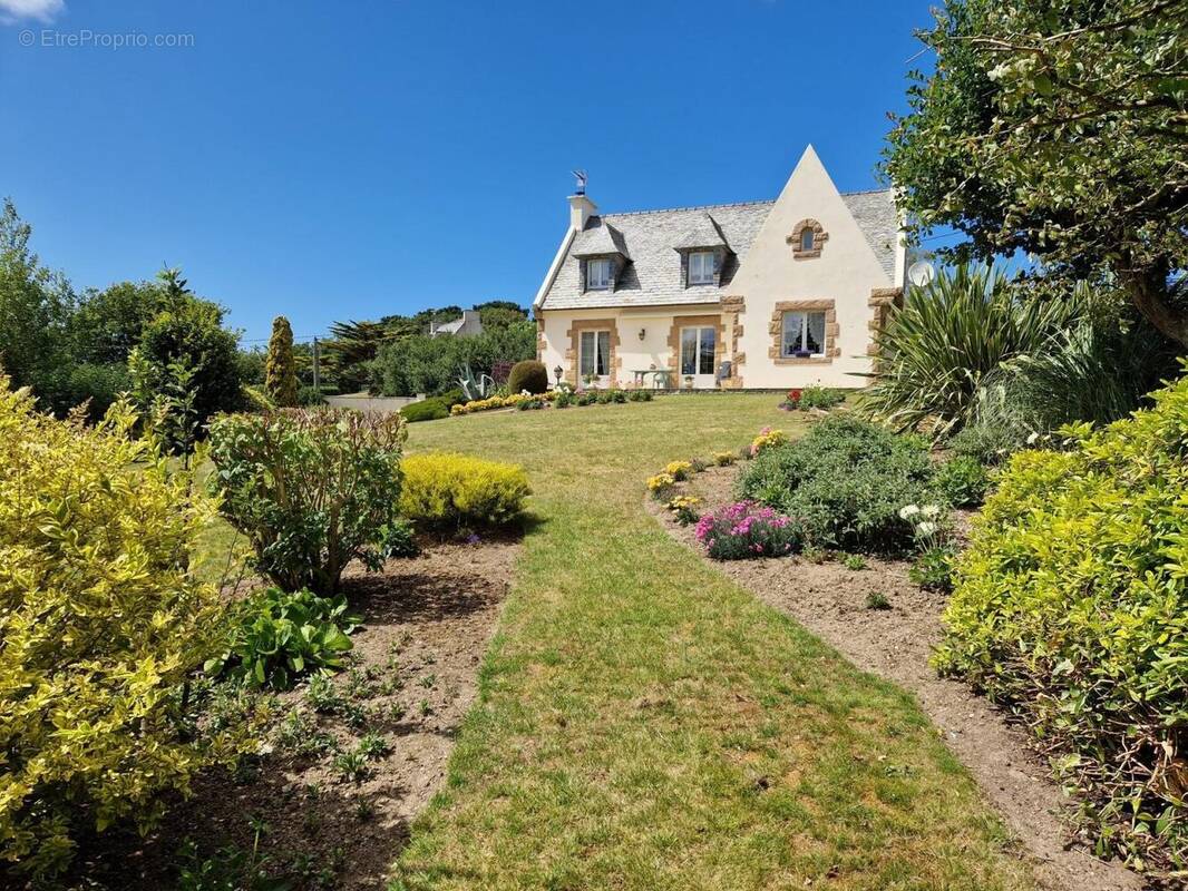 Photo 1 - Maison à PLOUGOULM