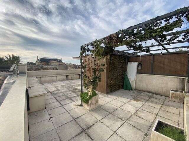 Appartement à MAUGUIO