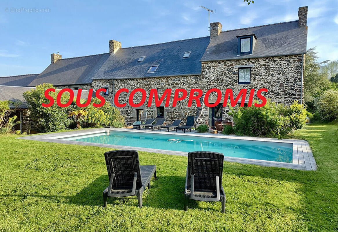 Maison à ROZ-LANDRIEUX