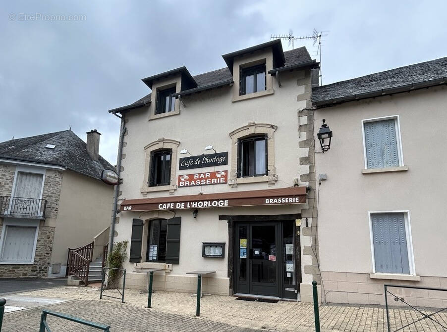Autre à SEILHAC