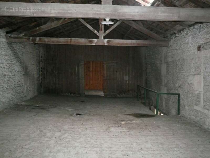 Appartement à COGNAC