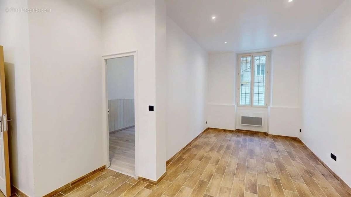 Appartement à PORT-DE-BOUC