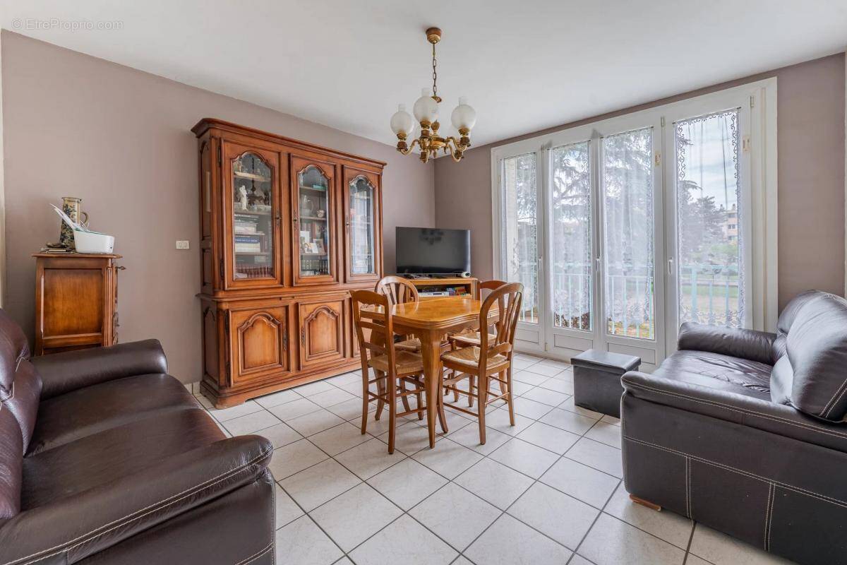 Appartement à VENISSIEUX