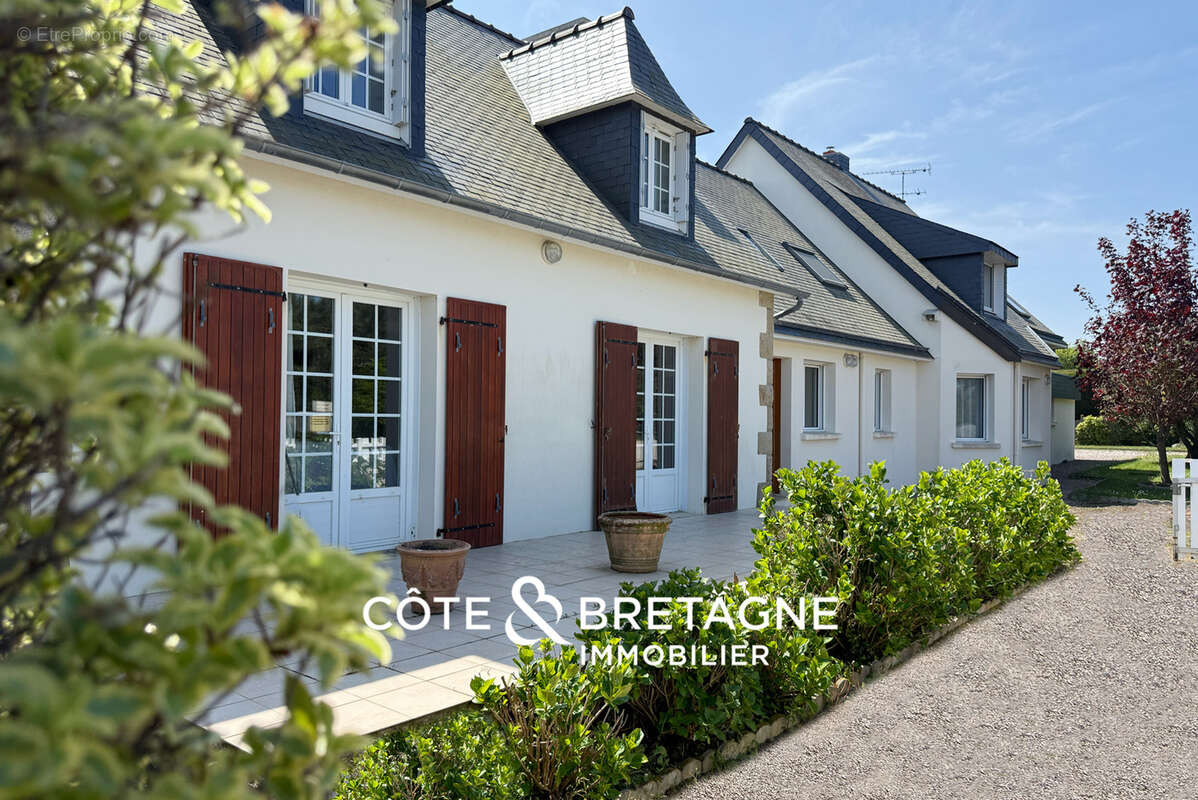 Maison à FREHEL