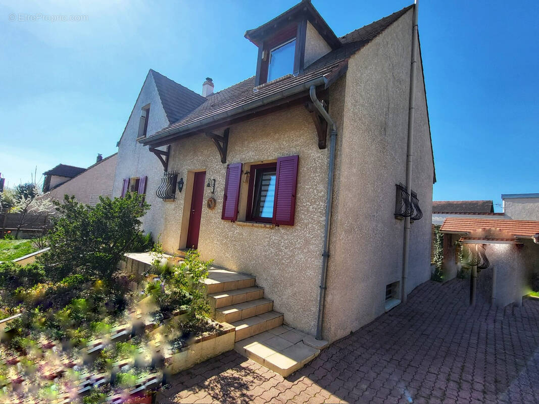 Maison à SAINT-PRIX