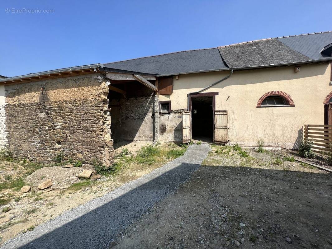 Maison à NOYAL-SUR-VILAINE