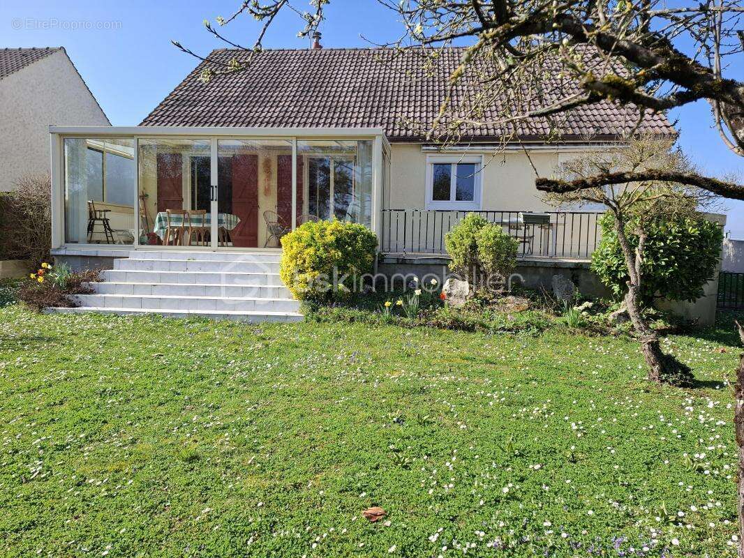 Maison à MEREVILLE