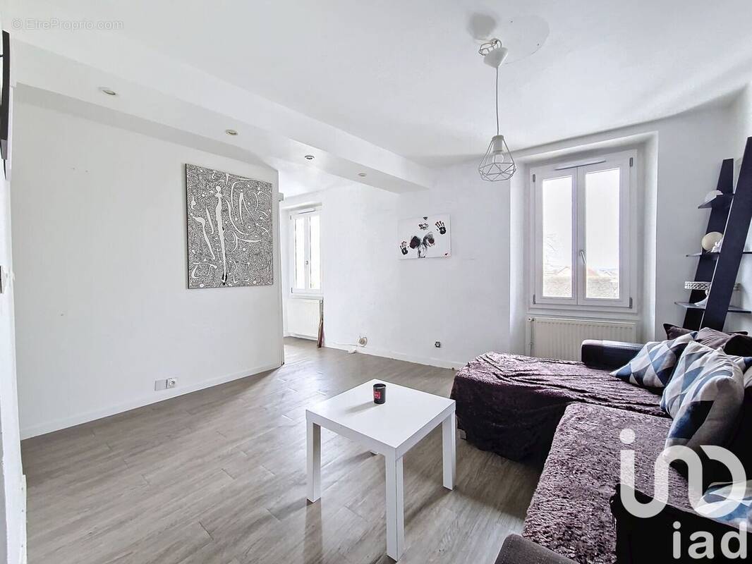 Photo 1 - Appartement à VILLENEUVE-LE-ROI