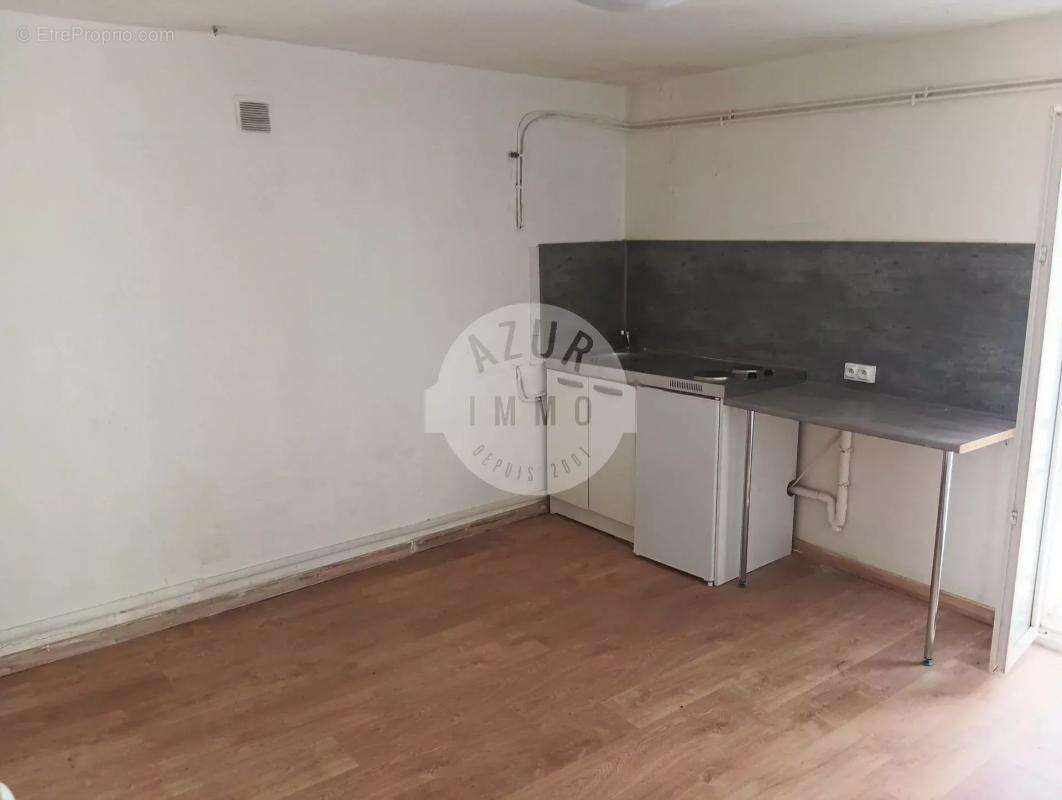 Appartement à NANS-LES-PINS