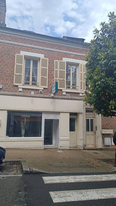 Maison à MERU