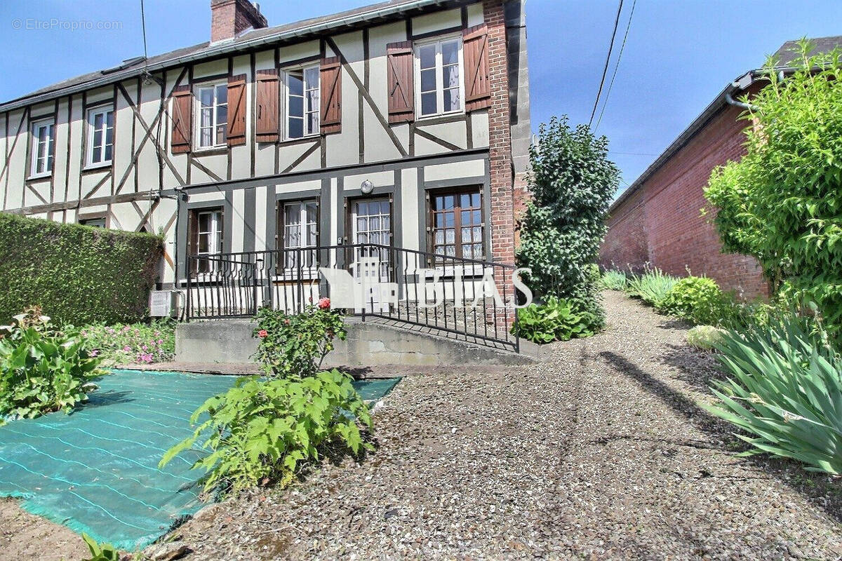 Maison à SAINT-SAENS
