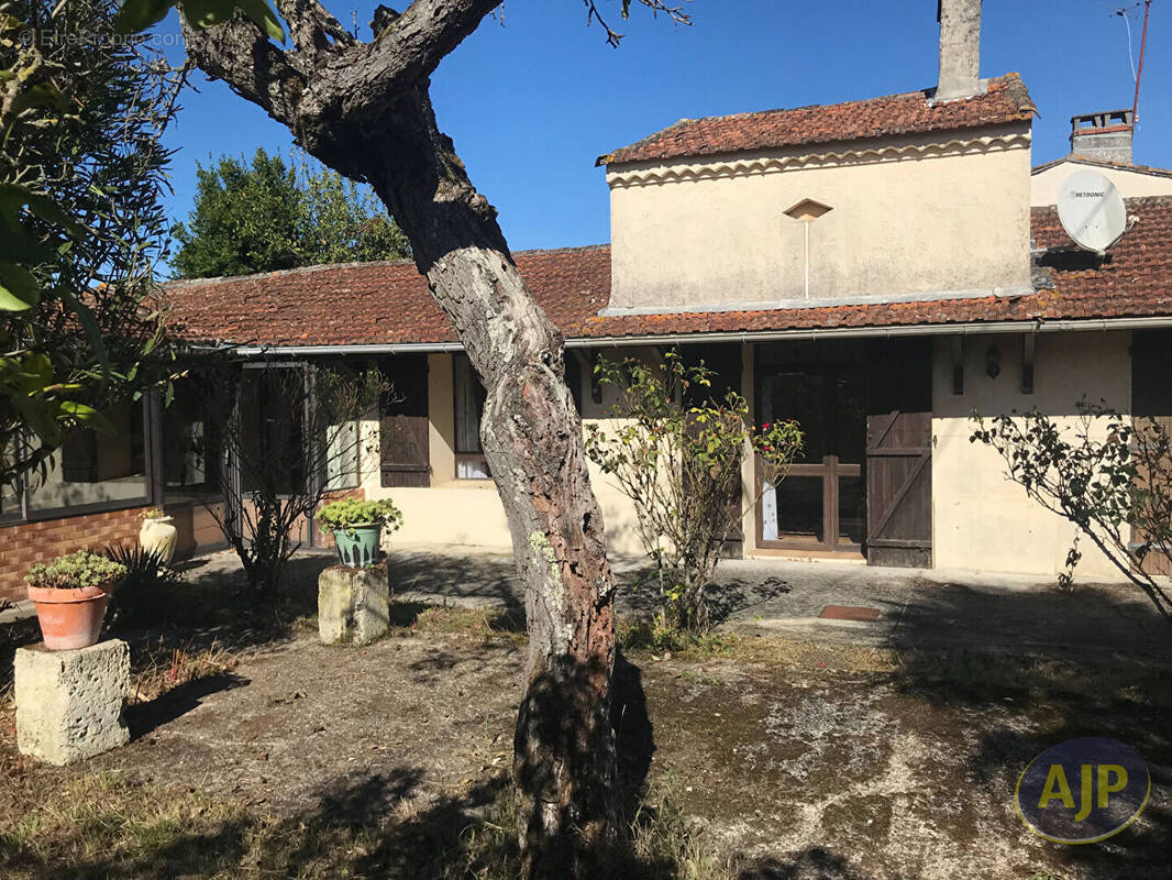 Maison à BEGADAN