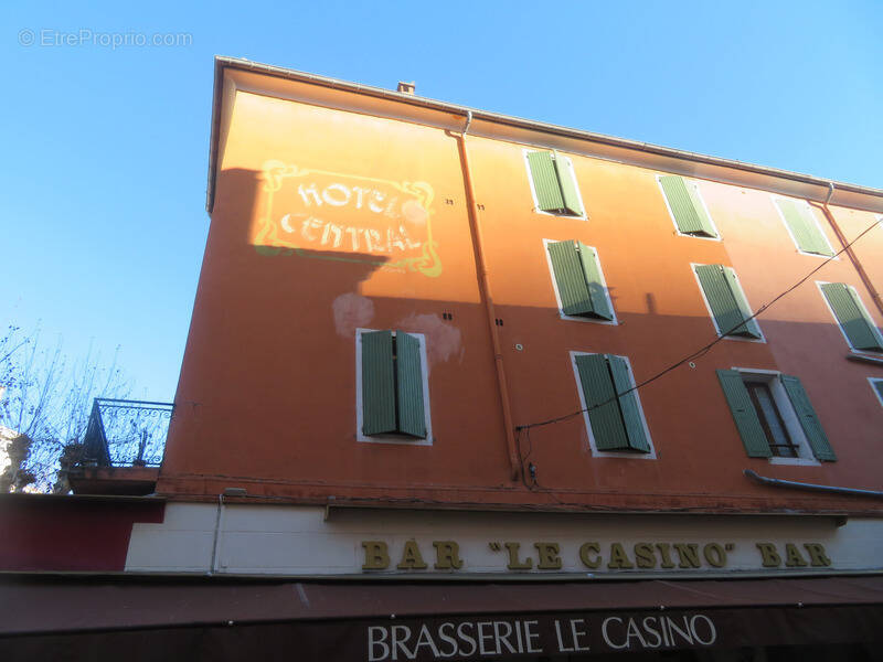 Commerce à DIGNE-LES-BAINS