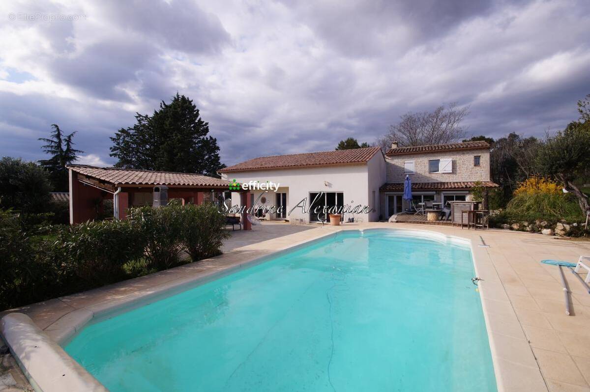Maison à TRANS-EN-PROVENCE
