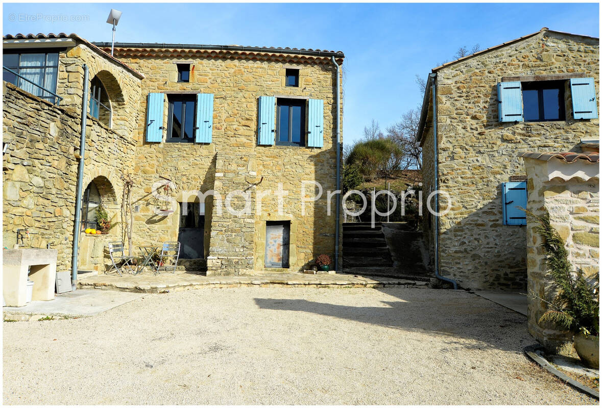 Maison à DIEULEFIT