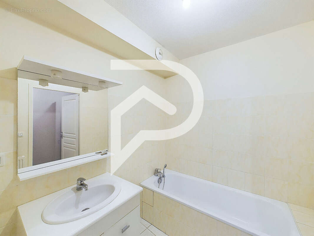 Appartement à BOURG-LES-VALENCE