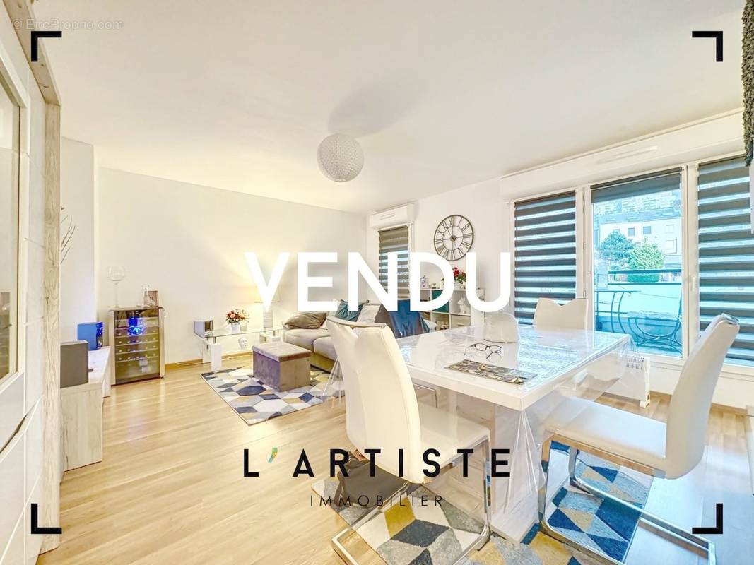 Appartement à DEVILLE-LES-ROUEN