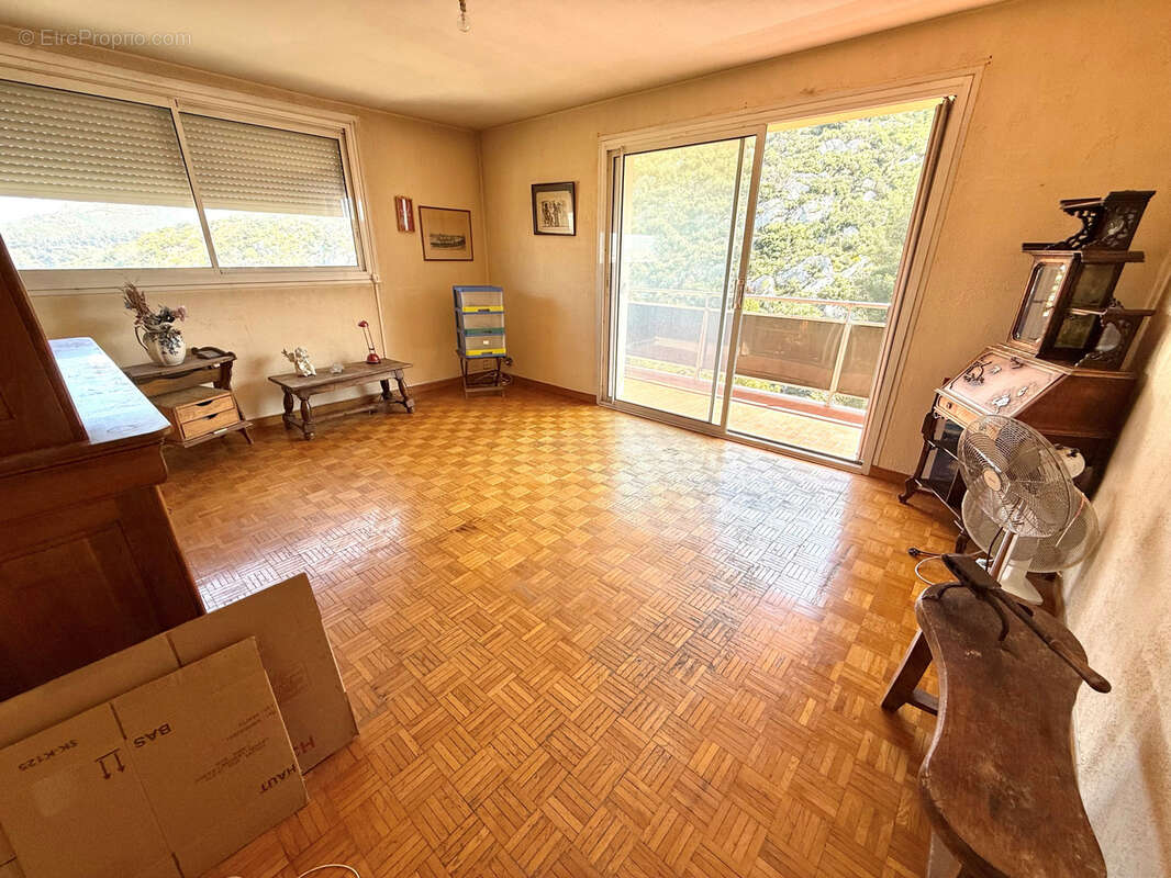 Appartement à MARSEILLE-10E