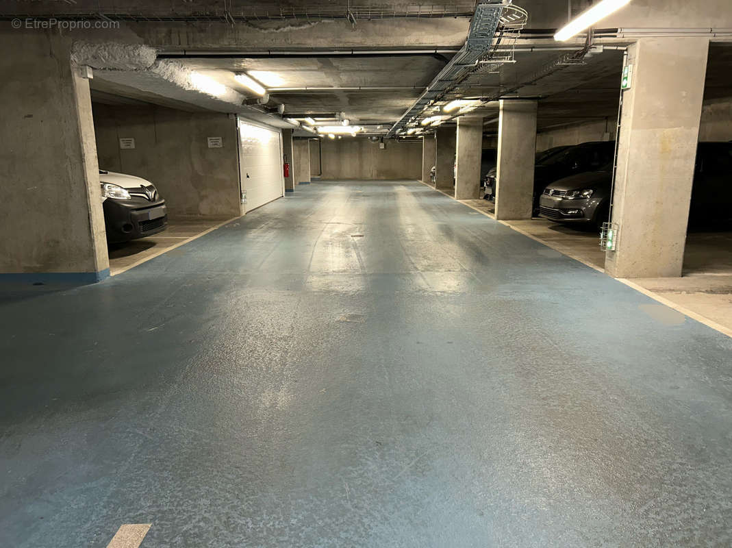 Parking à CHATILLON