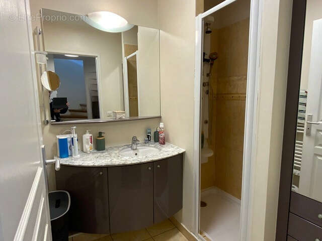 Appartement à COLLONGES-SOUS-SALEVE