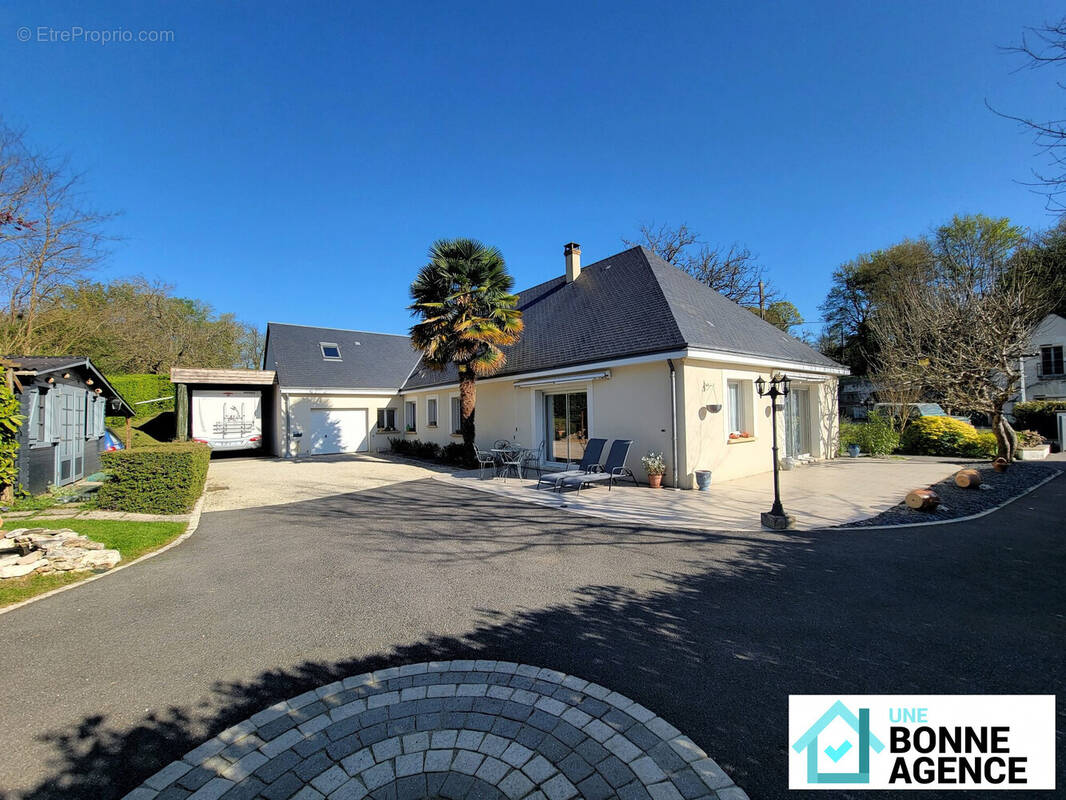 Maison à NAZELLES-NEGRON