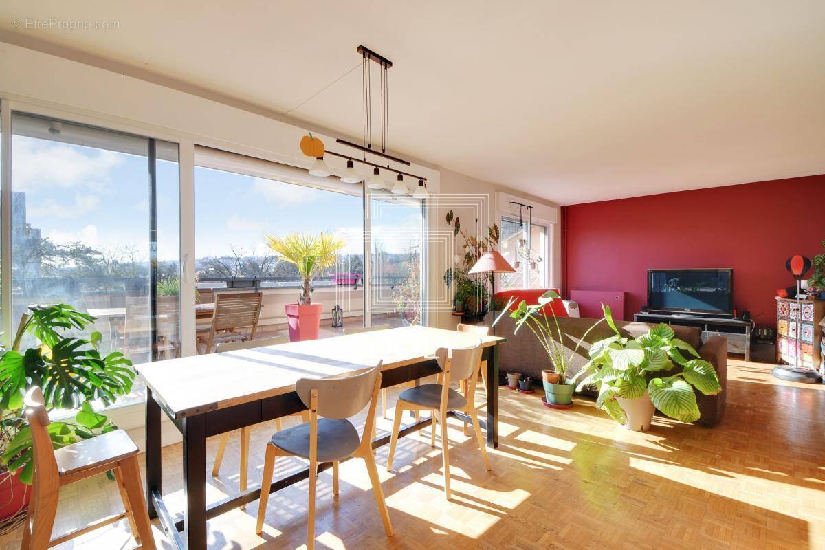 Appartement à RUEIL-MALMAISON
