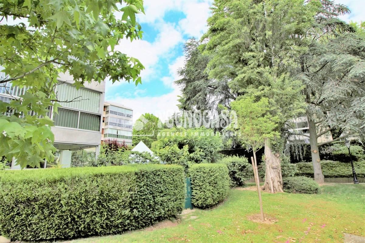 Appartement à LE CHESNAY