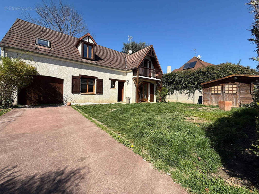 Maison à VIRY-CHATILLON