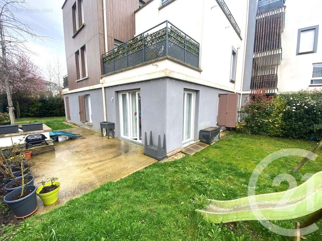 Appartement à CLAYE-SOUILLY