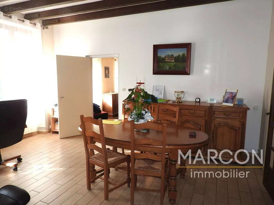 Maison à LAVAVEIX-LES-MINES