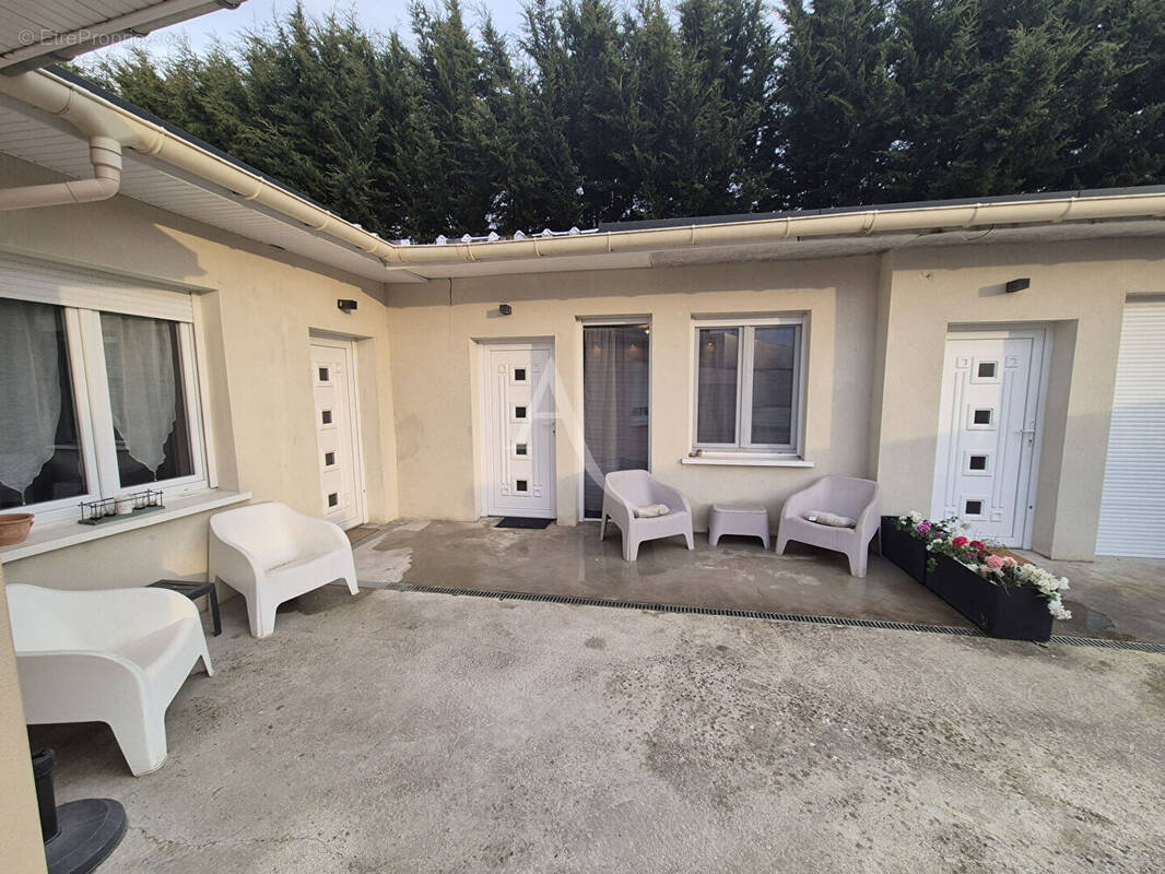 Appartement à SERVON