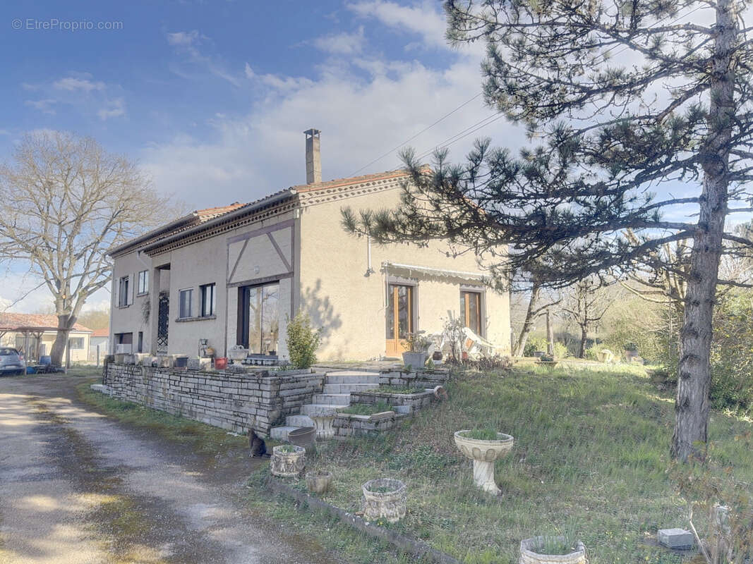 Maison à CAMBOUNET-SUR-LE-SOR
