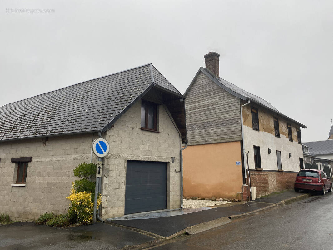 Maison à HORNOY-LE-BOURG