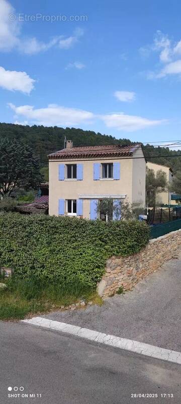 Maison à ENTRECASTEAUX
