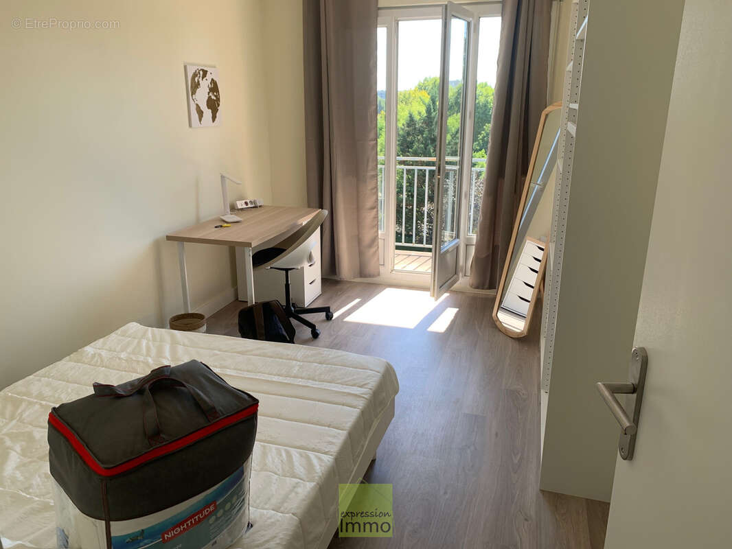Appartement à BRON