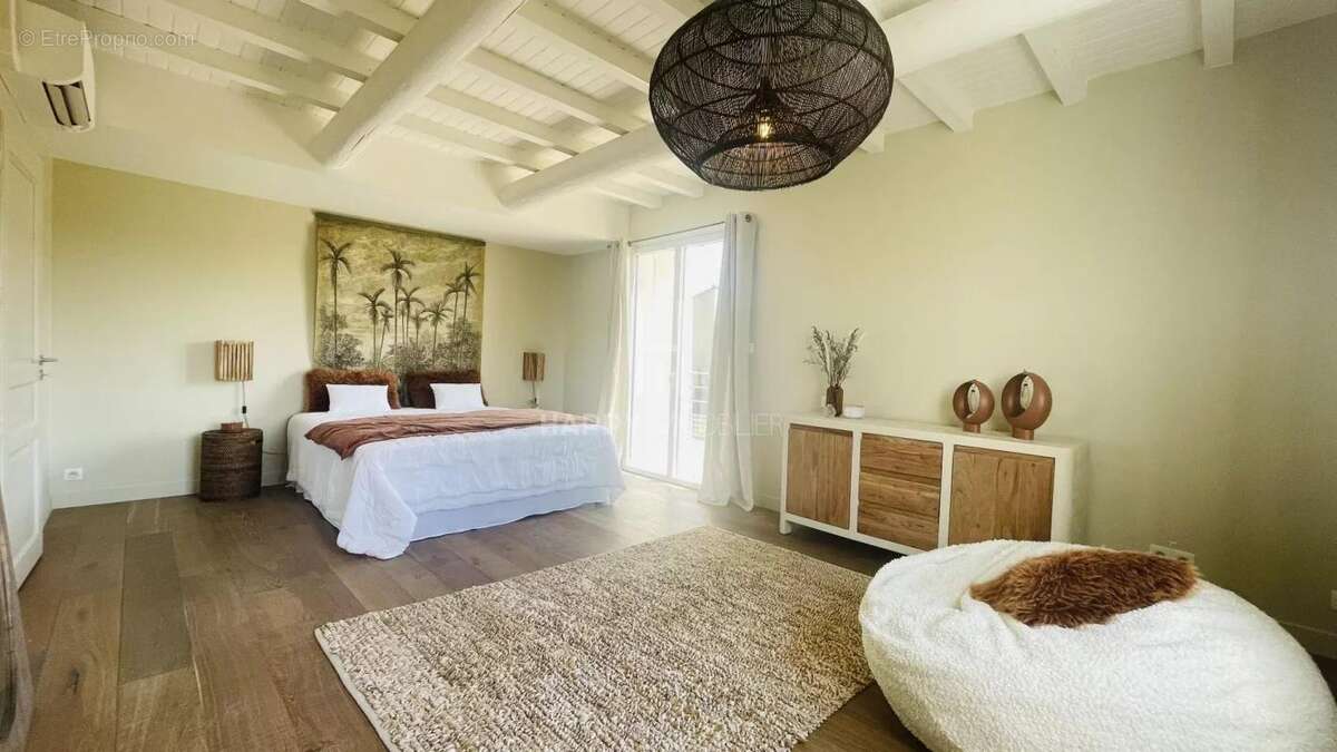 Maison à MAUSSANE-LES-ALPILLES