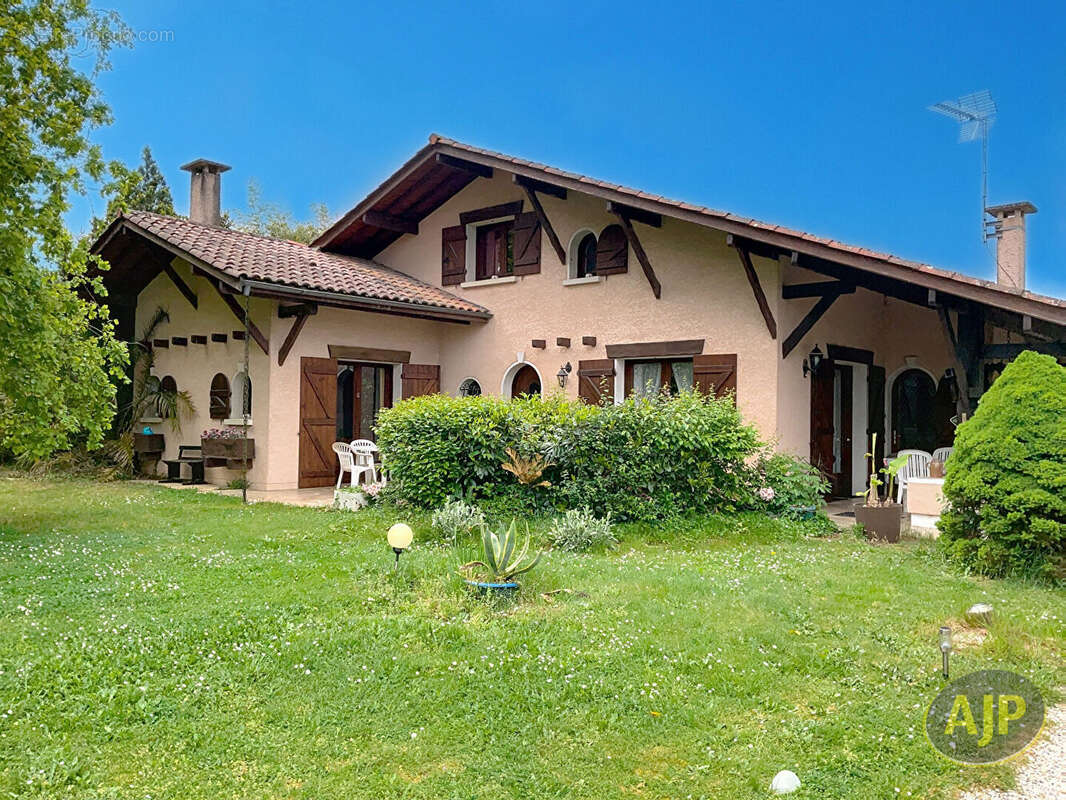 Maison à EYSINES
