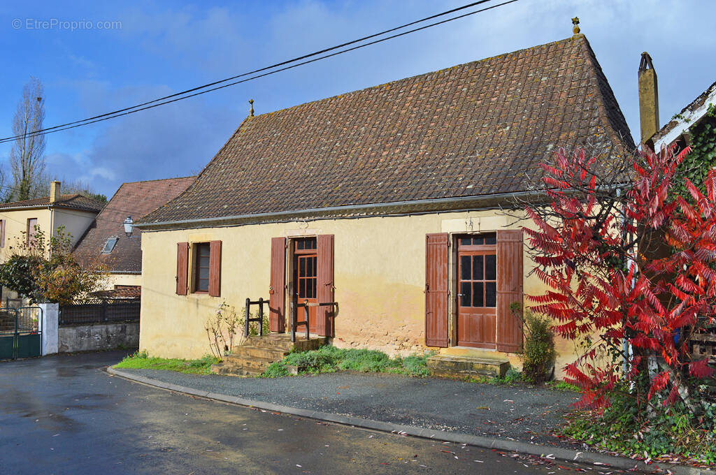 Maison à SIORAC-EN-PERIGORD