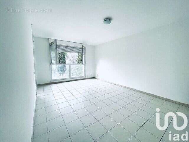 Photo 2 - Appartement à MARSEILLE-5E