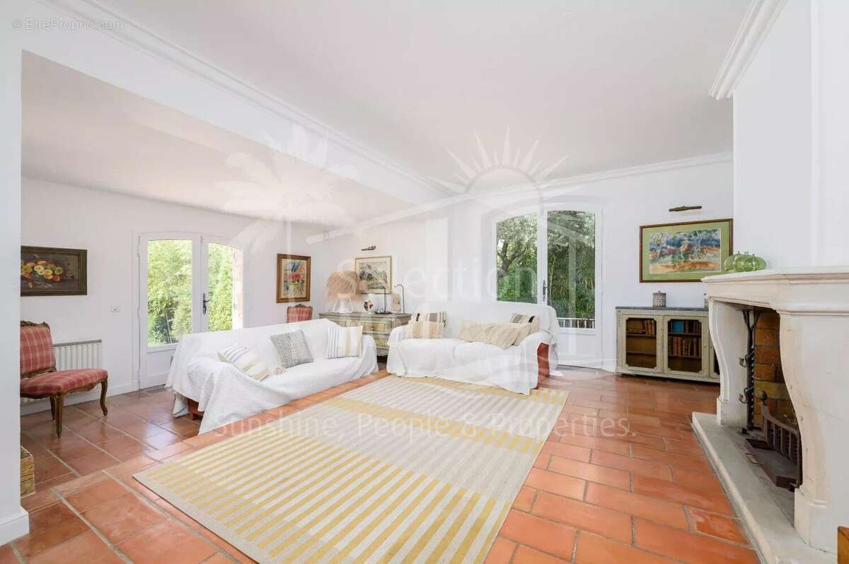 Maison à MOUGINS