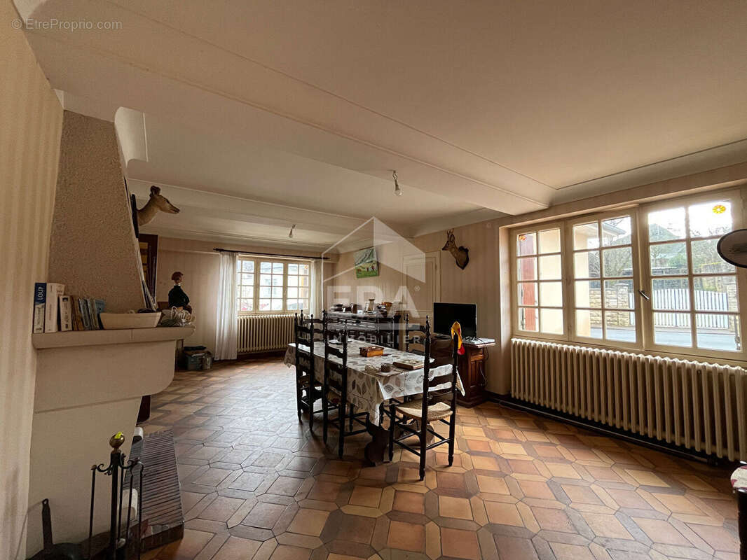 Maison à MANSIGNE