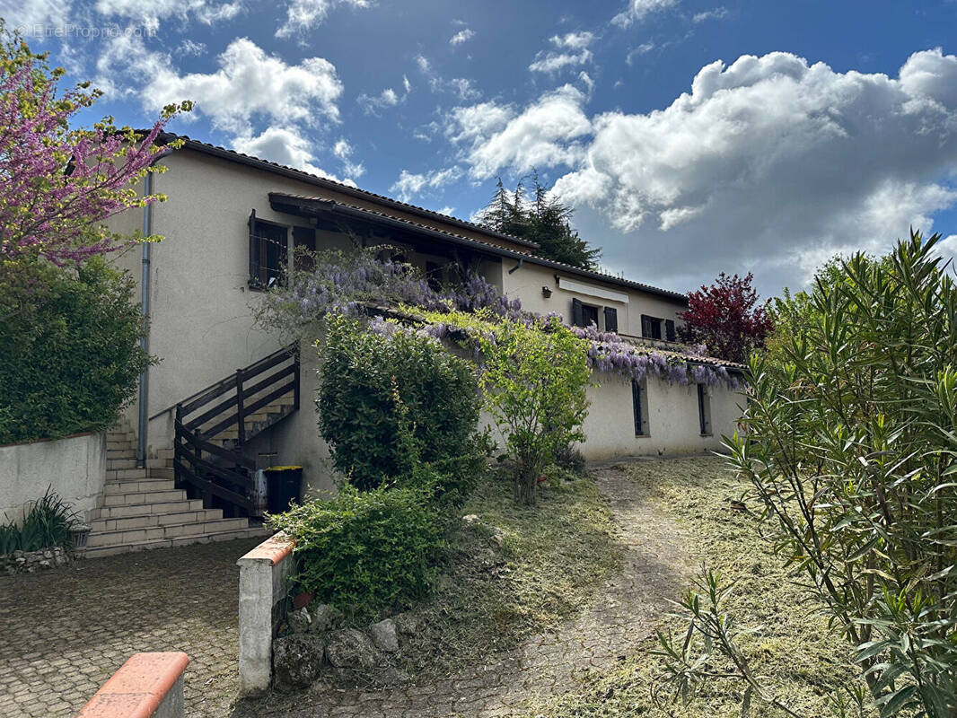 Maison à BON-ENCONTRE