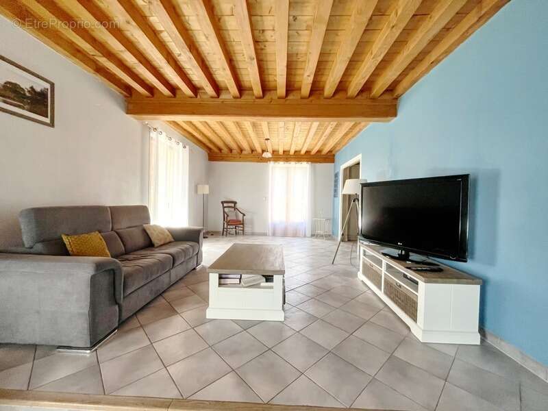 Maison à PUSIGNAN