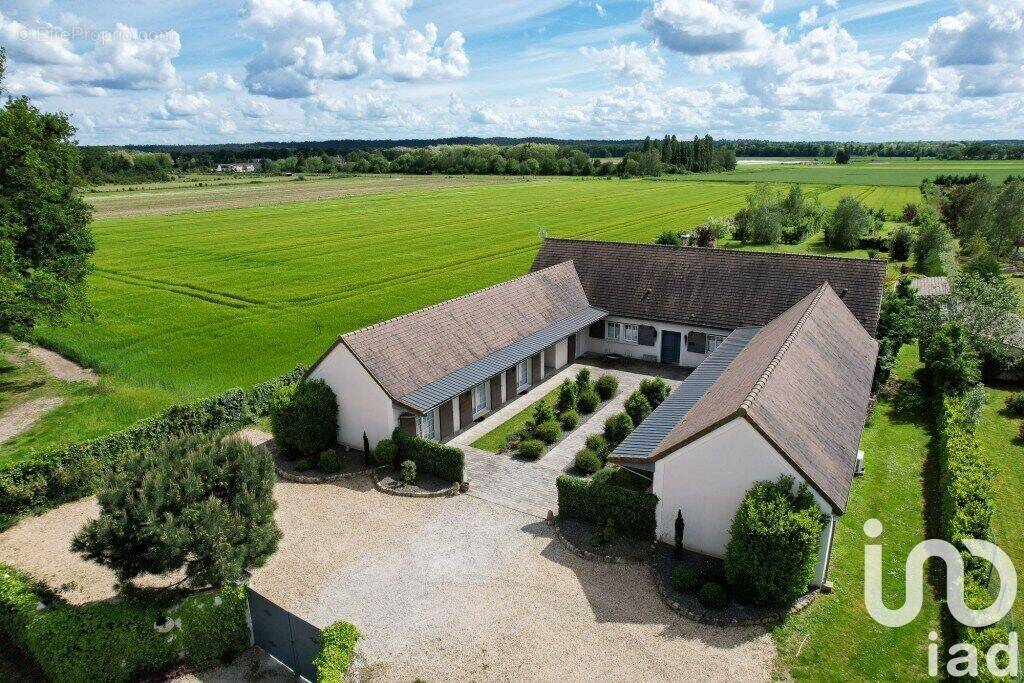 Photo 1 - Maison à BARBIZON