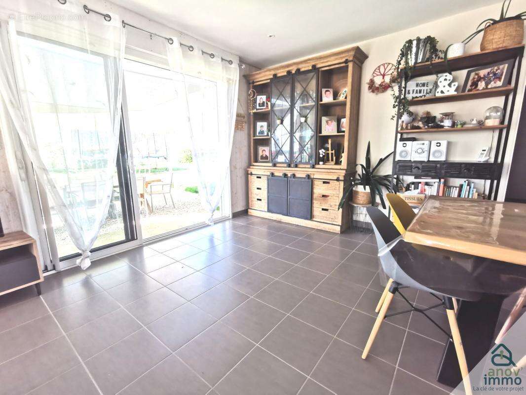 Maison à MERVENT