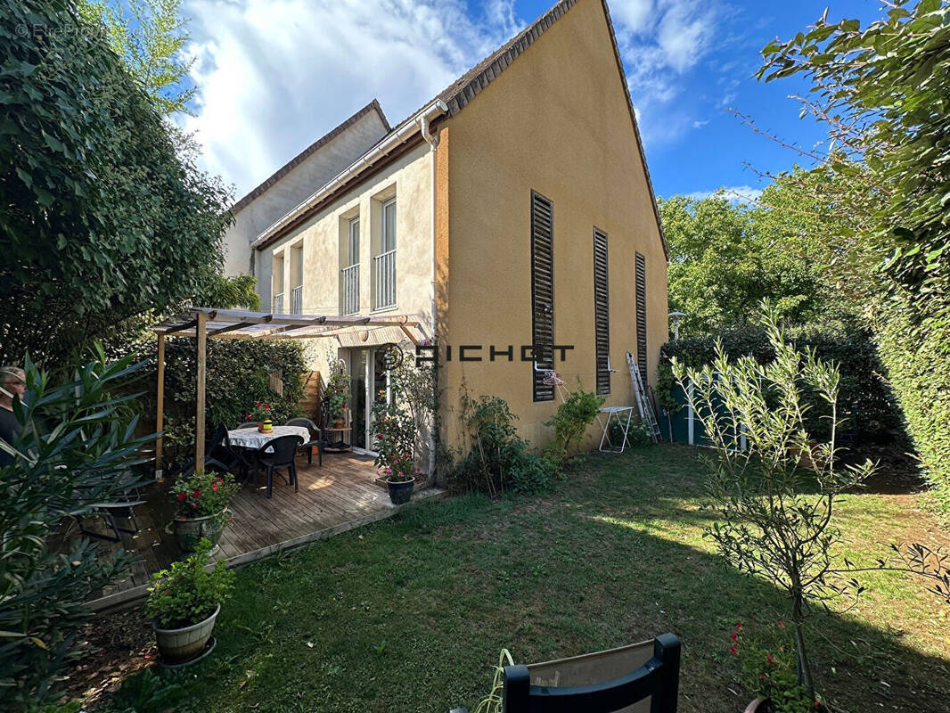 Maison à SARLAT-LA-CANEDA