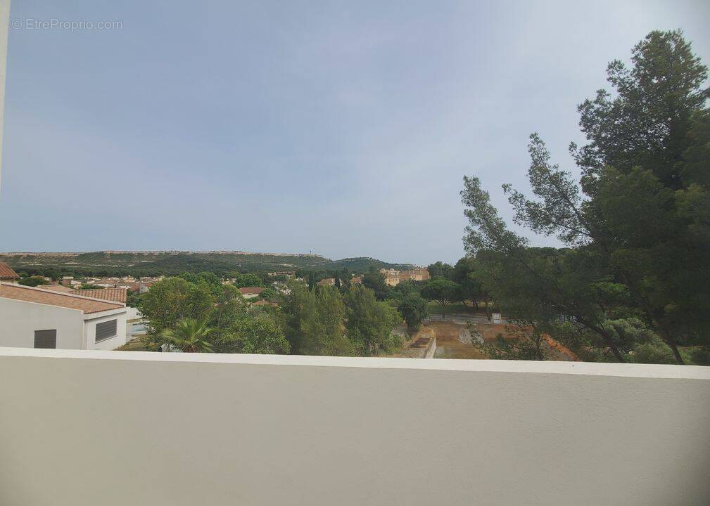 Appartement à ROGNAC