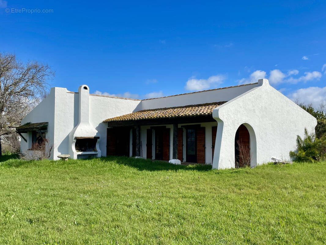Maison à SAINTES-MARIES-DE-LA-MER